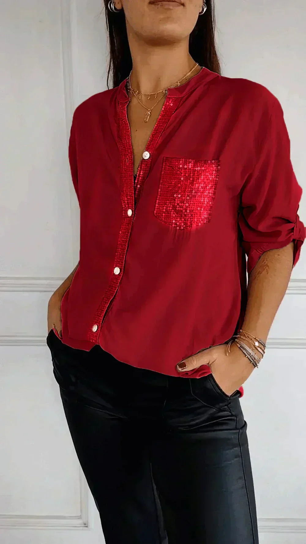Jasmine women's V-neck sequin shirt