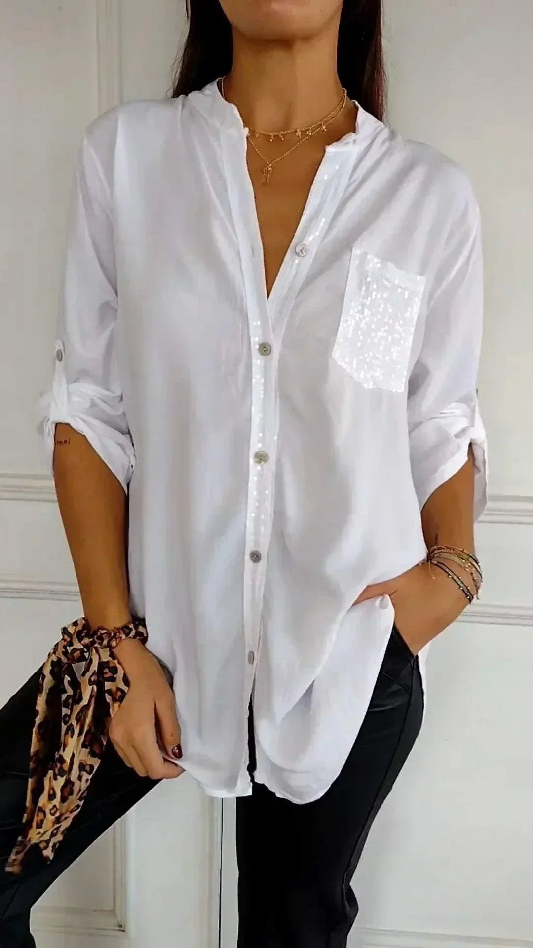 Jasmine women's V-neck sequin shirt