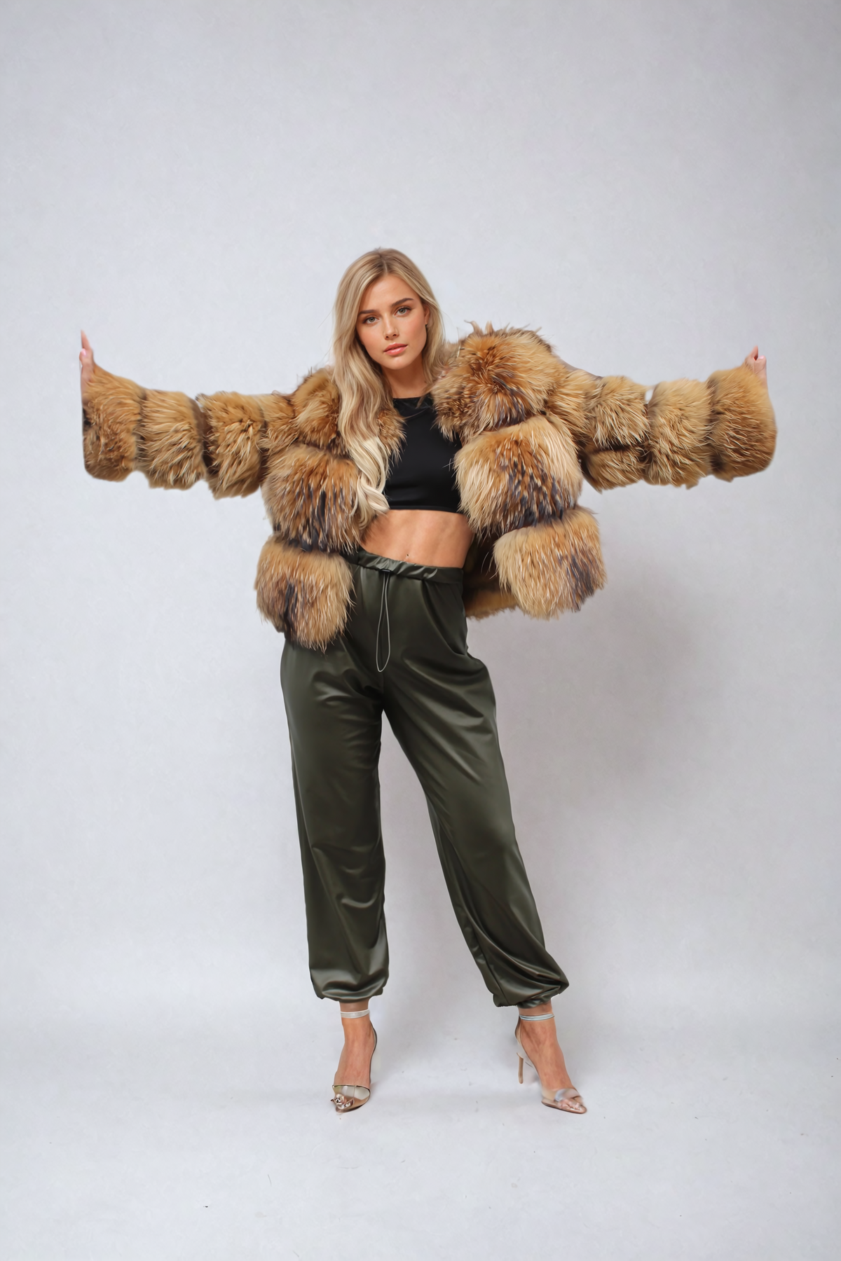 Dacy women's faux fur coat